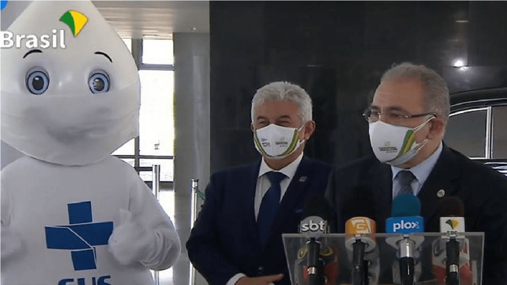 Queiroga defende 'reflexões religiosas no feriado' com uso de máscara