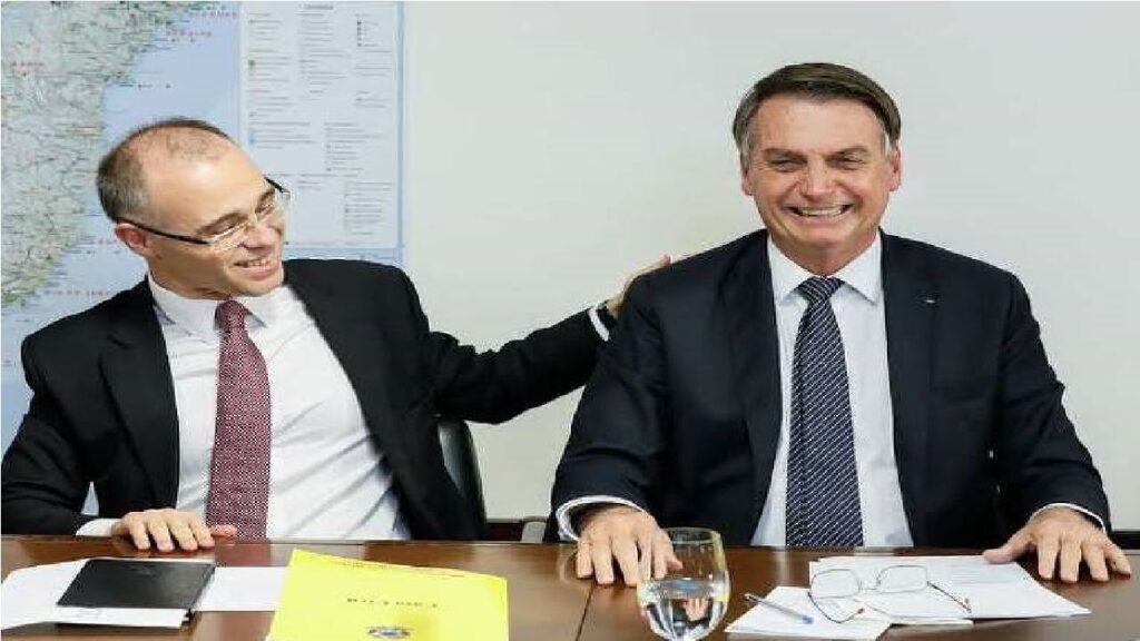 AGU envia parecer ao Supremo sobre Bolsonaro: ‘Verdadeiro empenho’ por vacina