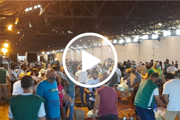 Com ajuda do Exército, Ceagesp distribui alimentos em Araraquara