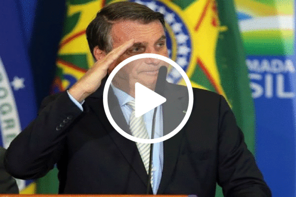 Bolsonaro a apoiadores: 'Apesar dos problemas, o Brasil está indo bem'