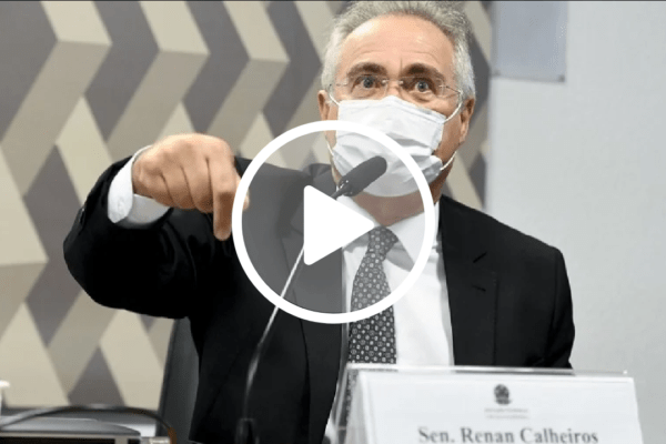 Renan Calheiros pretende chamar Carlos Bolsonaro para depor na CPI