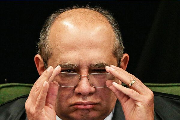 Gilmar Mendes ataca Bolsonaro por causa de LIVE sobre fraudes eleitorais
