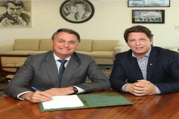 Presidente Bolsonaro publica decreto que regula a Lei Rouanet