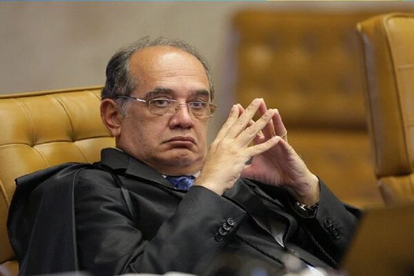"Vamos parar de conversa fiada", diz Gilmar Mendes ao defender fraude nas urnas