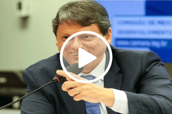 Ministro Tarcísio Gomes de Freitas anuncia ‘verdadeira revolução’ nas ferrovias do Brasil e planos audaciosos de Bolsonaro: "Oferta, operação e eficiência"
