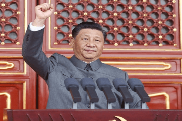 Religiões devem "se adaptar ao socialismo", declara Xi Jinping