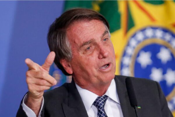 Bolsonaro: "Foram fantásticos em obras fora do Brasil, em especial ditaduras"