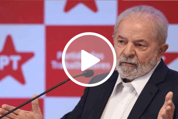 Se eleito, Lula vai sugerir acabar com escolas militares e 'resgatar' Paulo Freire